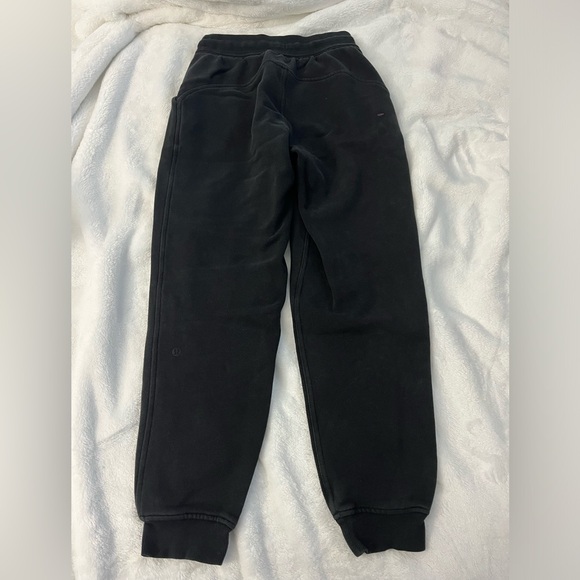 Lululemon Black Scuba HR Jogger Size 2 - Picture 2 of 4